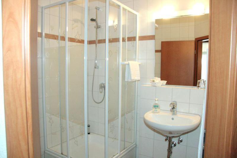 Hotel Kempf Dirmstein Екстериор снимка