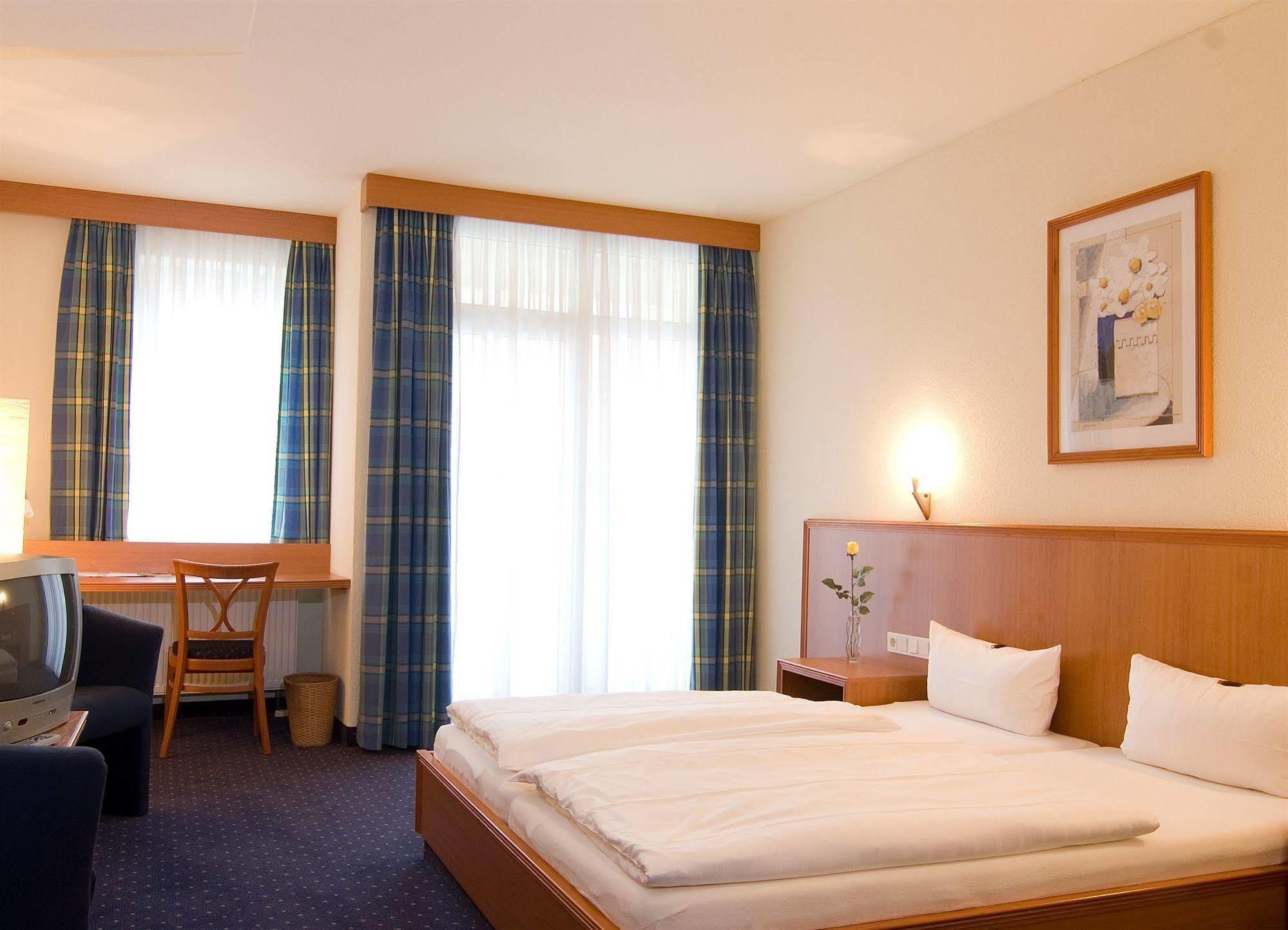 Hotel Kempf Dirmstein Екстериор снимка